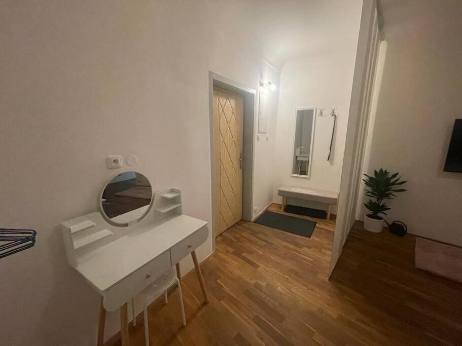 Prahabel - K10 Daire Dış mekan fotoğraf